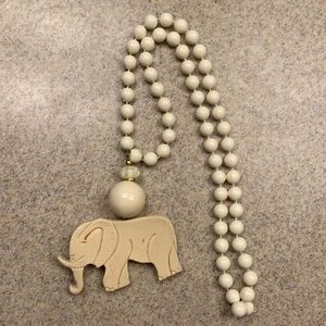 ⚜️Elephant beaded necklace